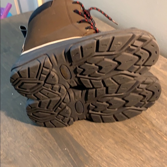 Crazy 8 Winter Boots - Picture 8 of 9